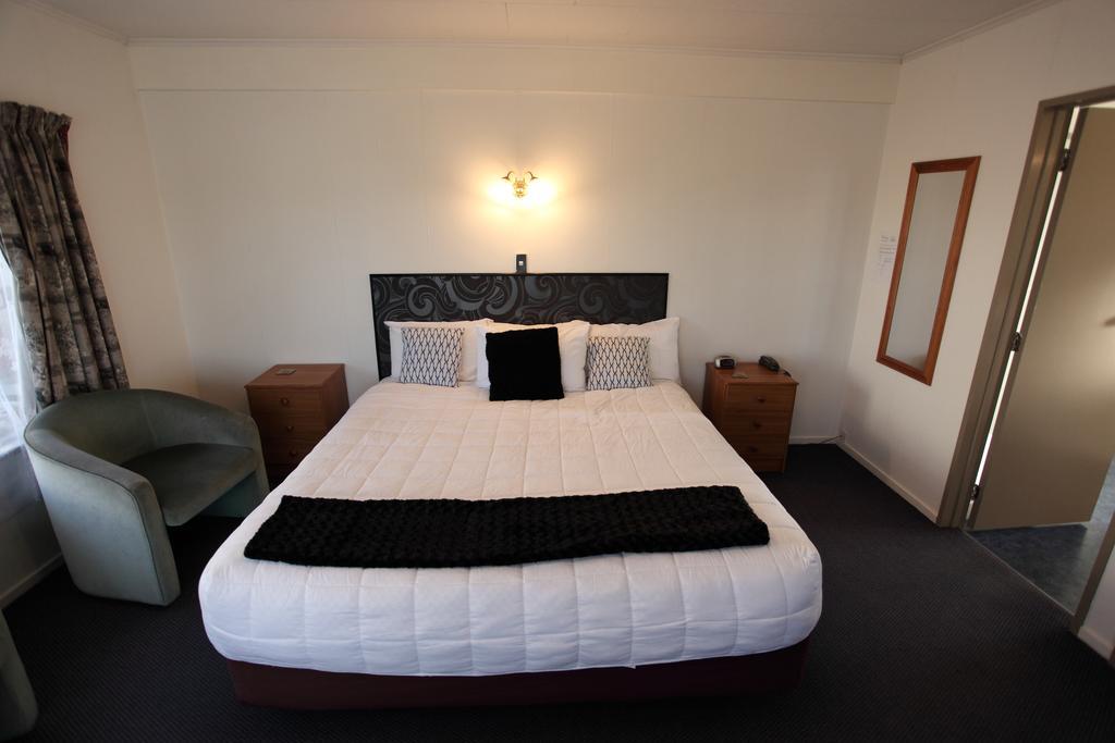 Townhouse Motel Timaru Room photo